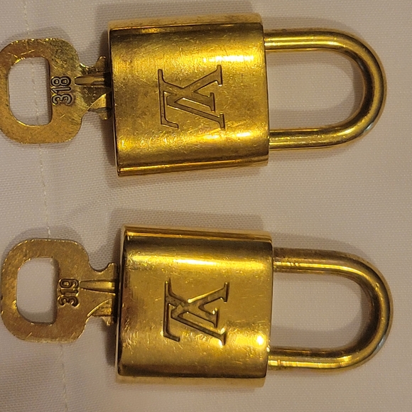 Louis Vuitton Padlock Set - Picture 5 of 5